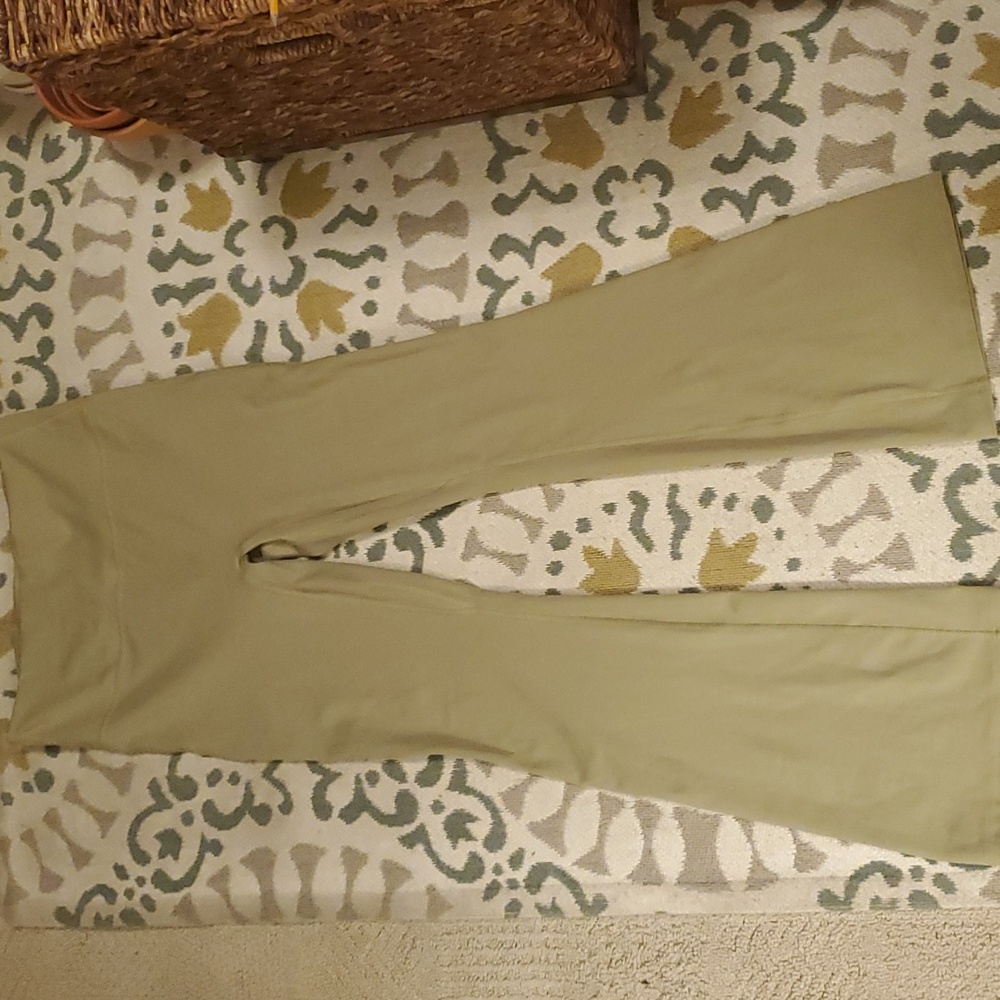NWOT Womens Athletic Pants and black and white pants